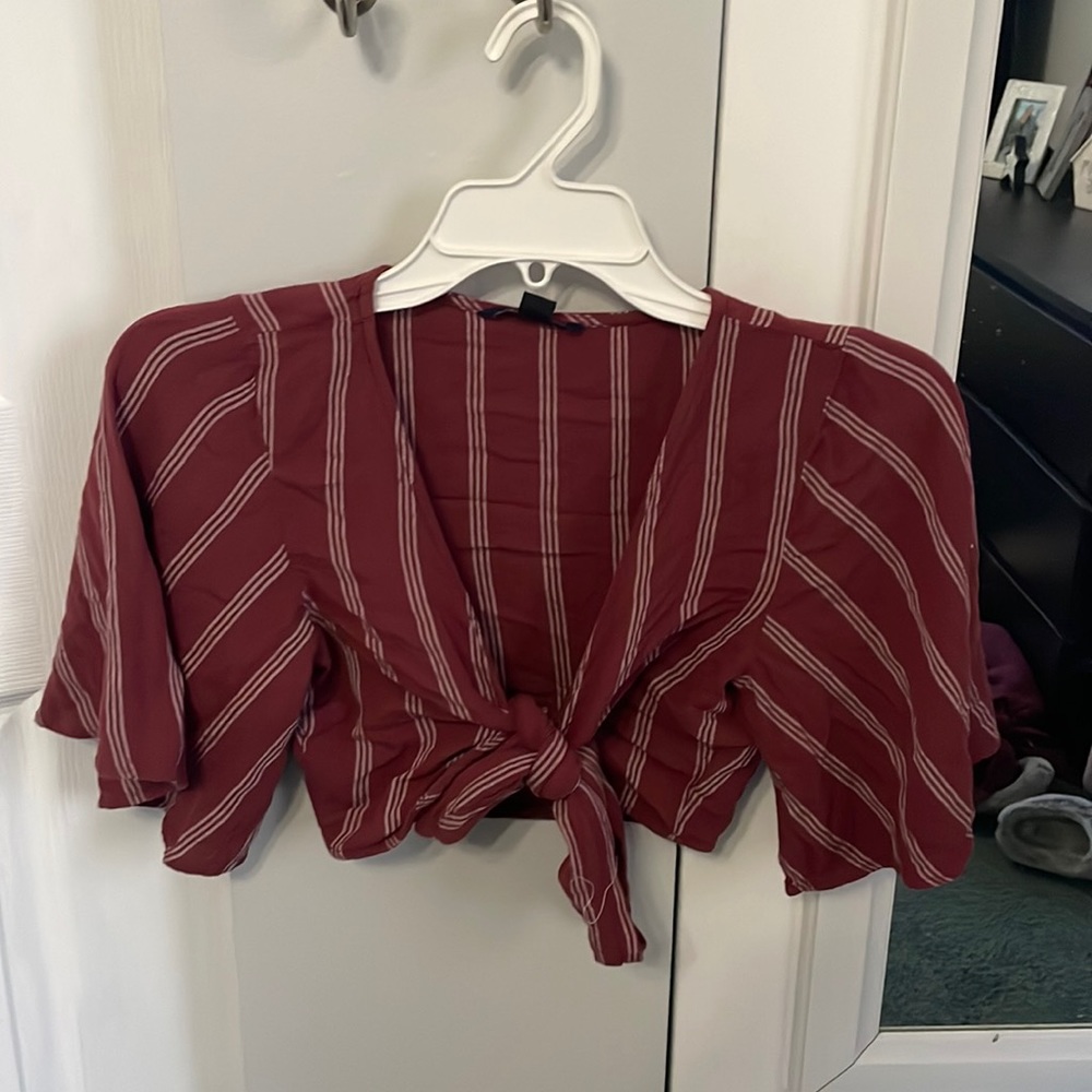 American eagle stripped tie cropped top!